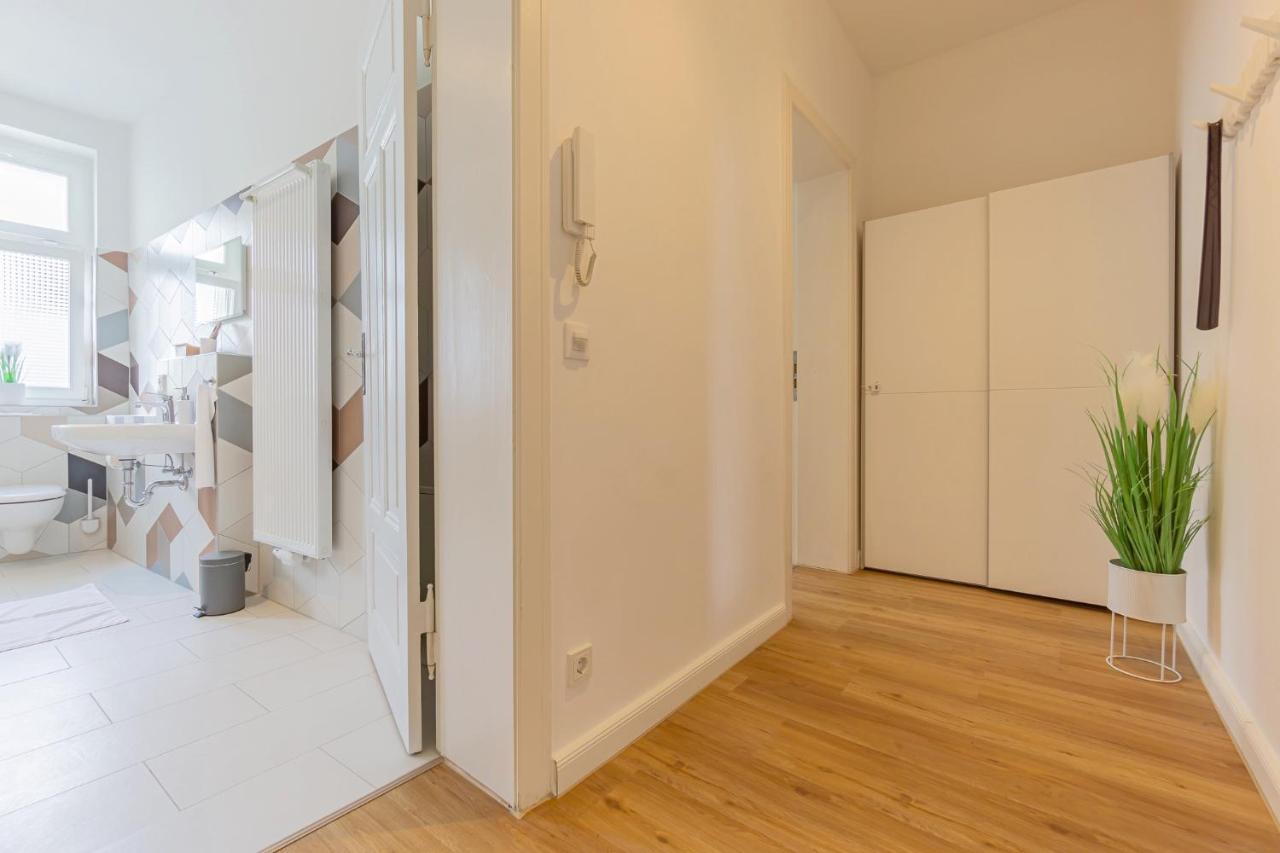 Apartment - 40m², zentral, Netflix, Küche, Schreibtisch, Parkplatz, Waschtrockner, Wlan Cottbus Exterior foto